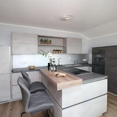 Апартаменты Exclusives Ferienapartement In Глове